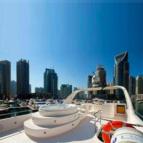 luxury yacht charter in dubai