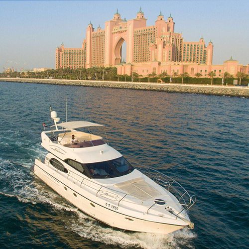 luxury yacht rental in dubai